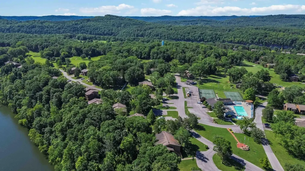 7-2 Woodson Bend Resort Bronston KY 42518