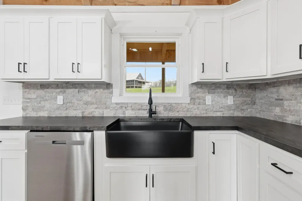 360 Pumpkin Creek Circle Jamestown KY 42629