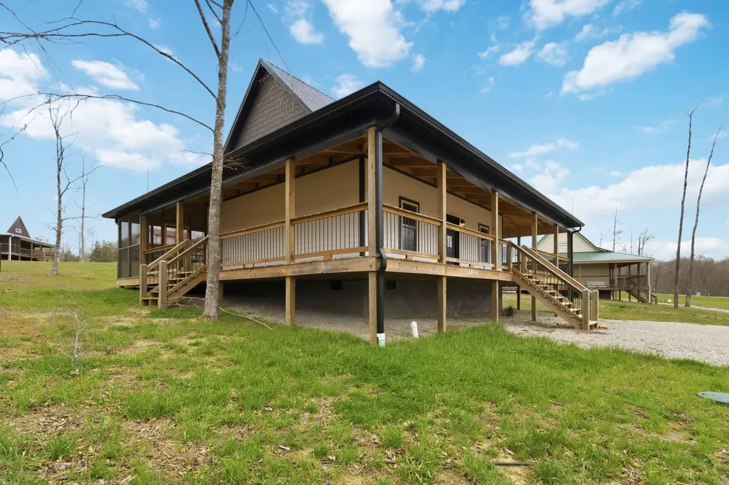 360 Pumpkin Creek Circle Jamestown KY 42629