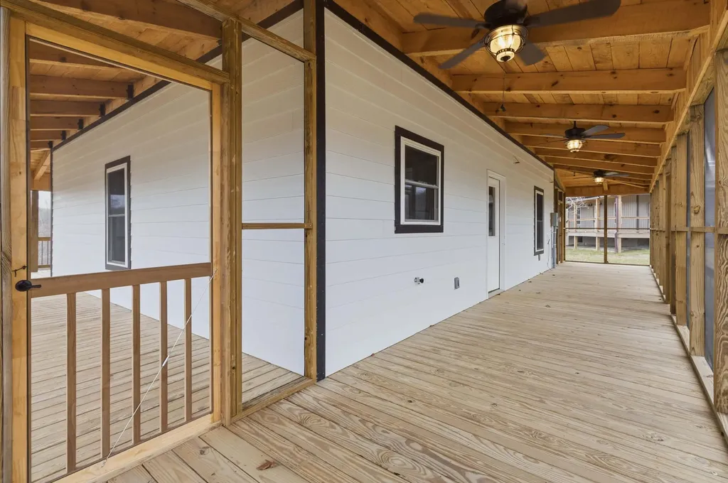 360 Pumpkin Creek Circle Jamestown KY 42629