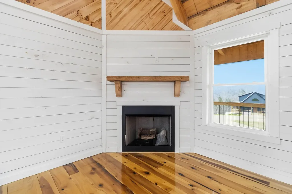 360 Pumpkin Creek Circle Jamestown KY 42629