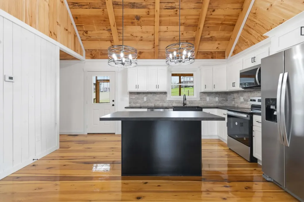 360 Pumpkin Creek Circle Jamestown KY 42629