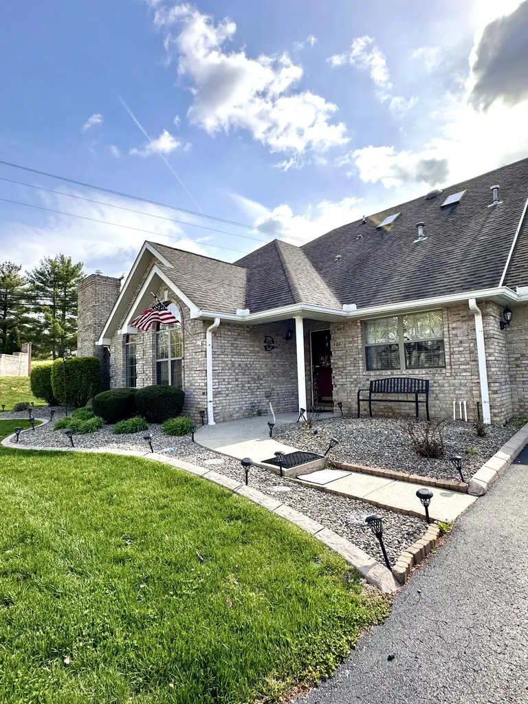 101 Village Drive Morehead KY 40351