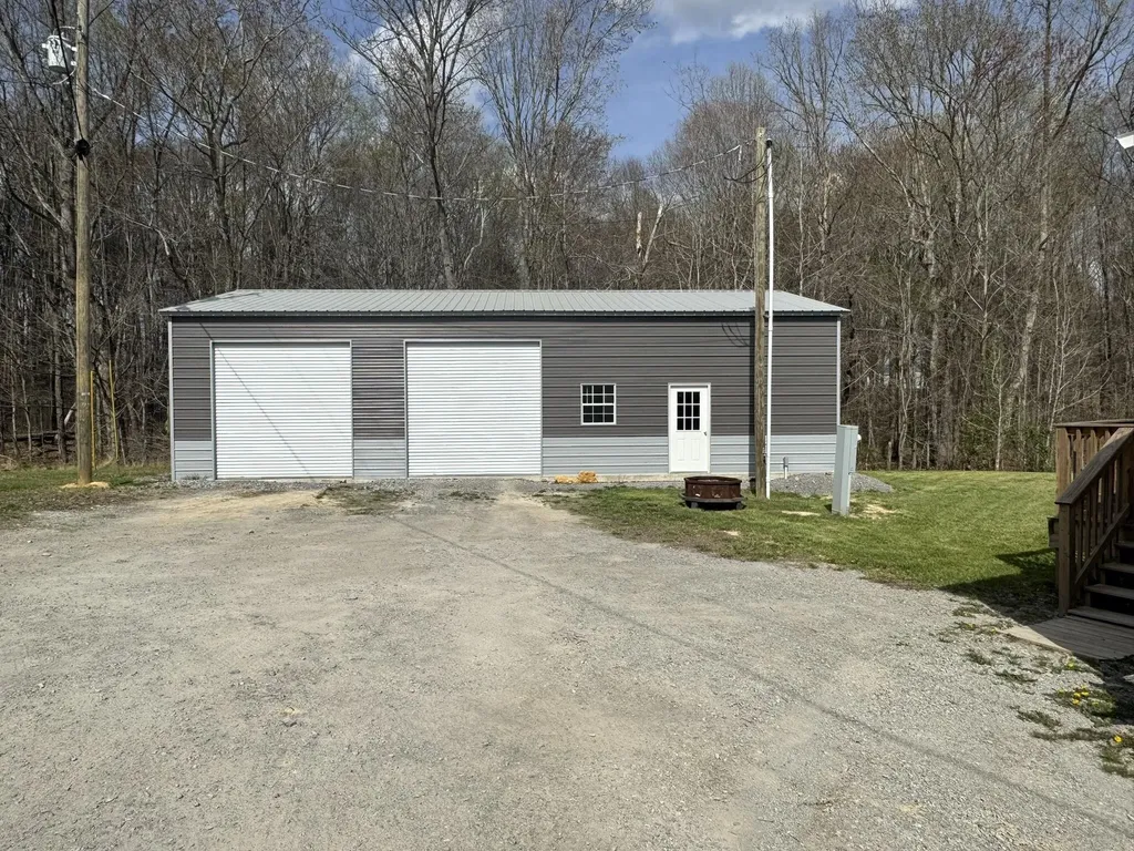 98 Brooks Lane Russell Springs KY 42642