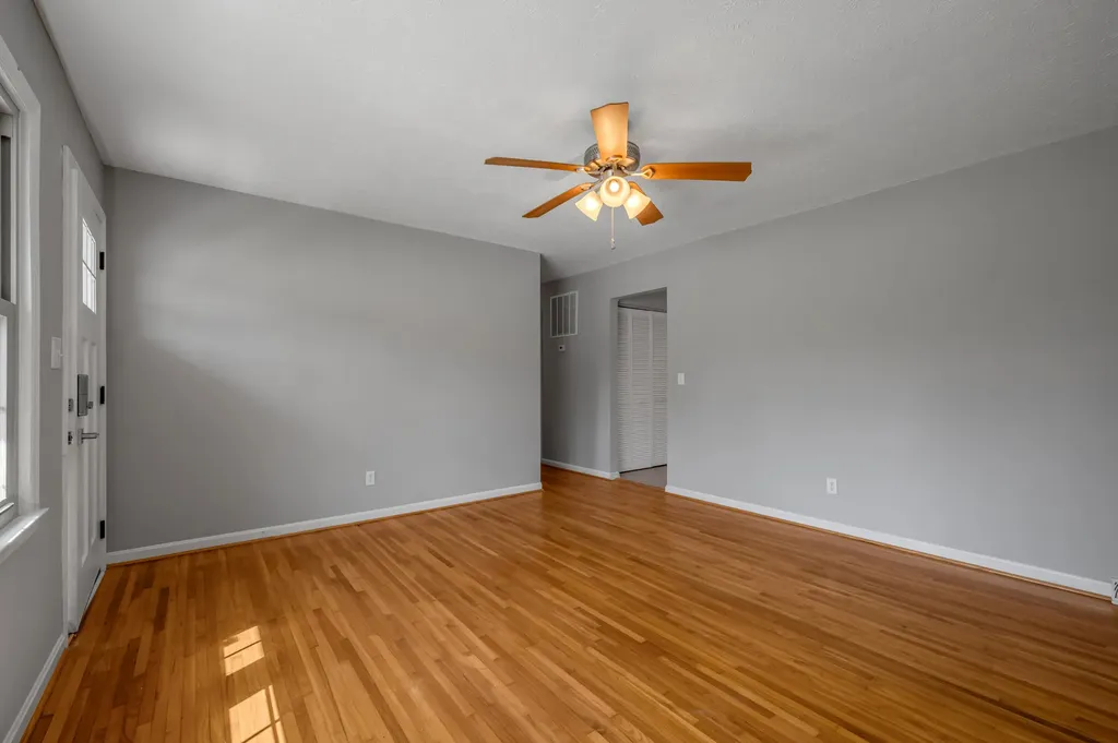 3339 Sutherland Drive Lexington KY 40517