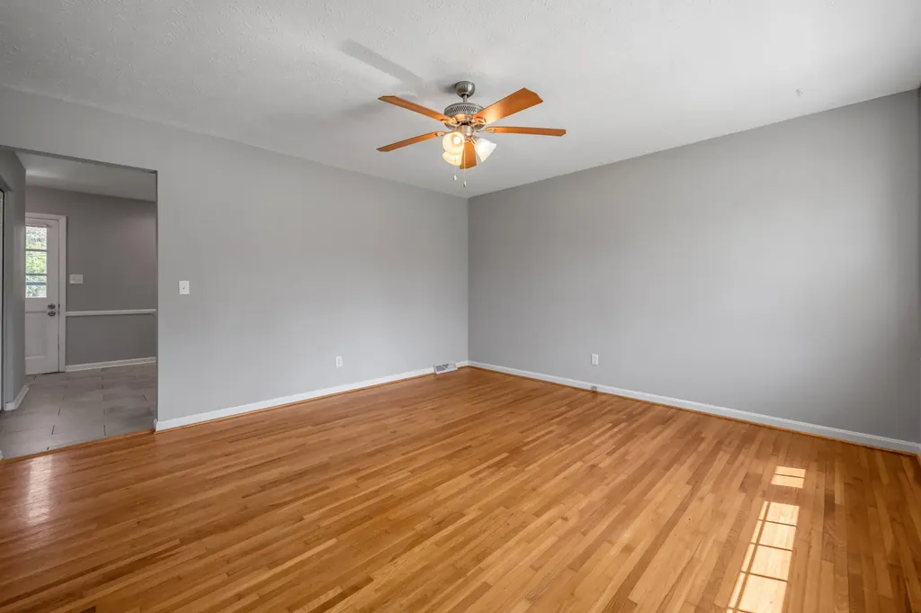 3339 Sutherland Drive Lexington KY 40517