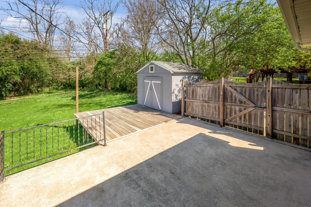 3339 Sutherland Drive Lexington KY 40517