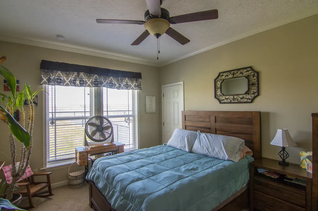 386 Oakland Lane Harrodsburg KY 40330