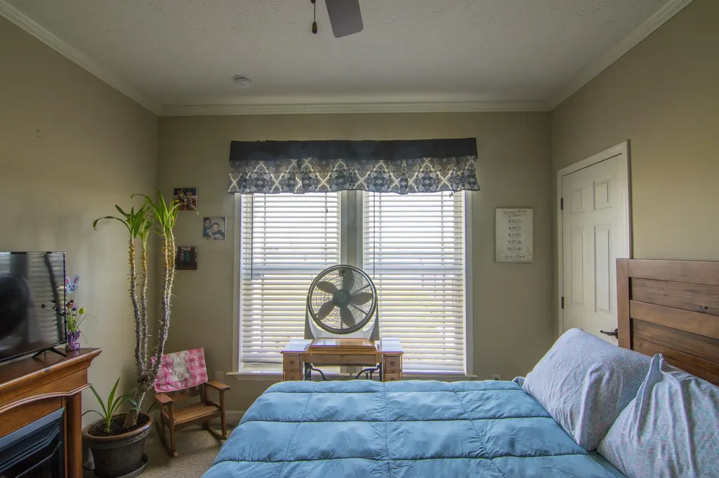 386 Oakland Lane Harrodsburg KY 40330