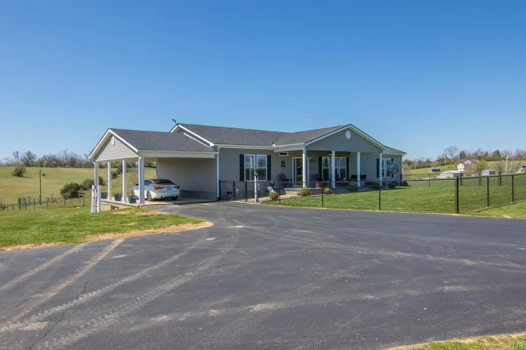 386 Oakland Lane Harrodsburg KY 40330