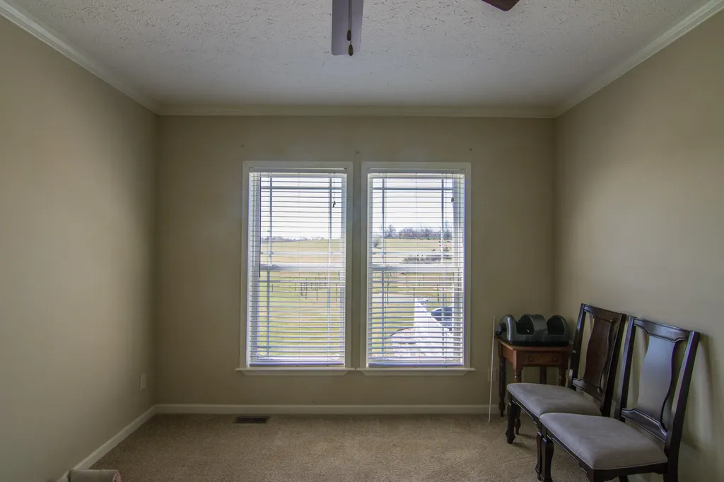 386 Oakland Lane Harrodsburg KY 40330