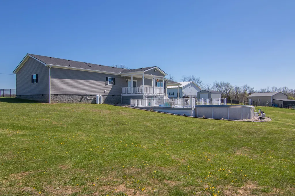 386 Oakland Lane Harrodsburg KY 40330