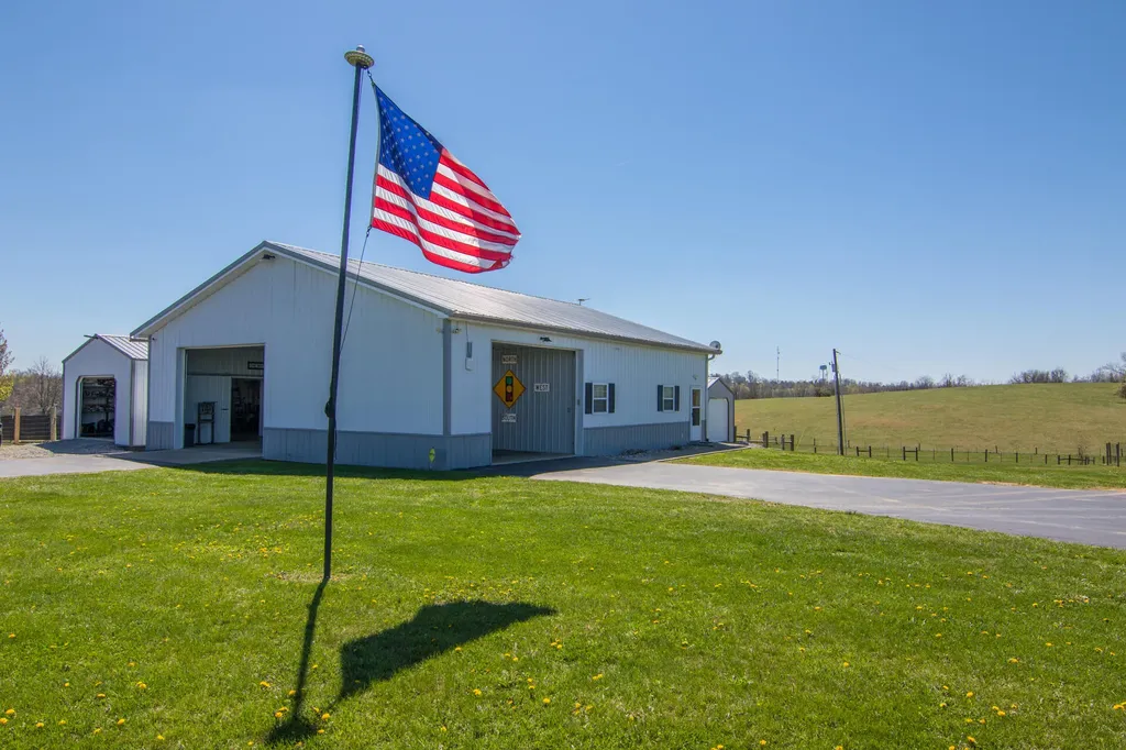 386 Oakland Lane Harrodsburg KY 40330