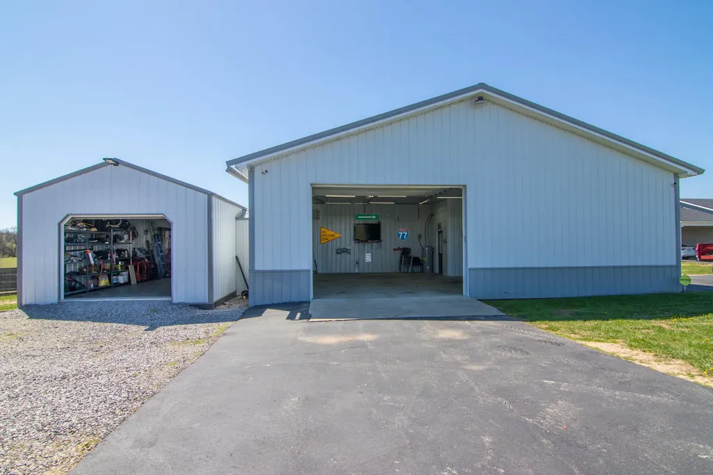 386 Oakland Lane Harrodsburg KY 40330