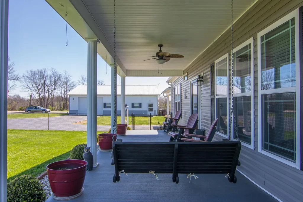 386 Oakland Lane Harrodsburg KY 40330