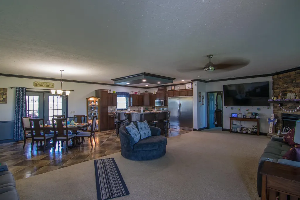 386 Oakland Lane Harrodsburg KY 40330