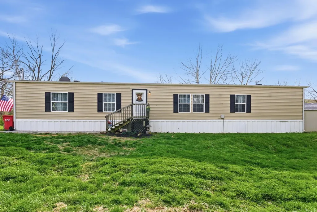 415 L E Junction Road Winchester KY 40391