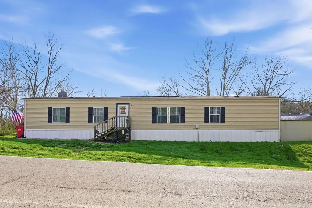 415 L E Junction Road Winchester KY 40391