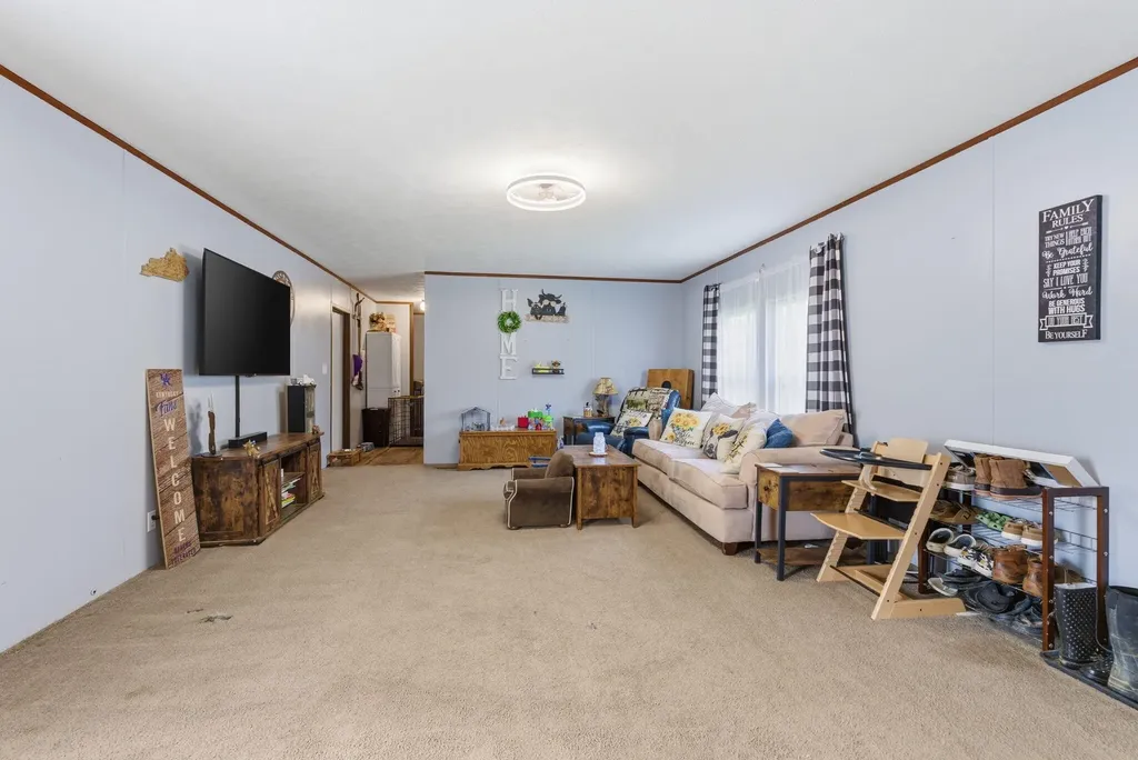415 L E Junction Road Winchester KY 40391