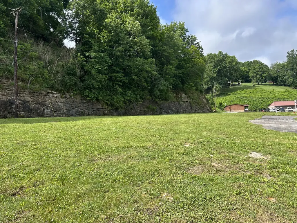 00 Hwy 421 Richmond Road Manchester KY 40962