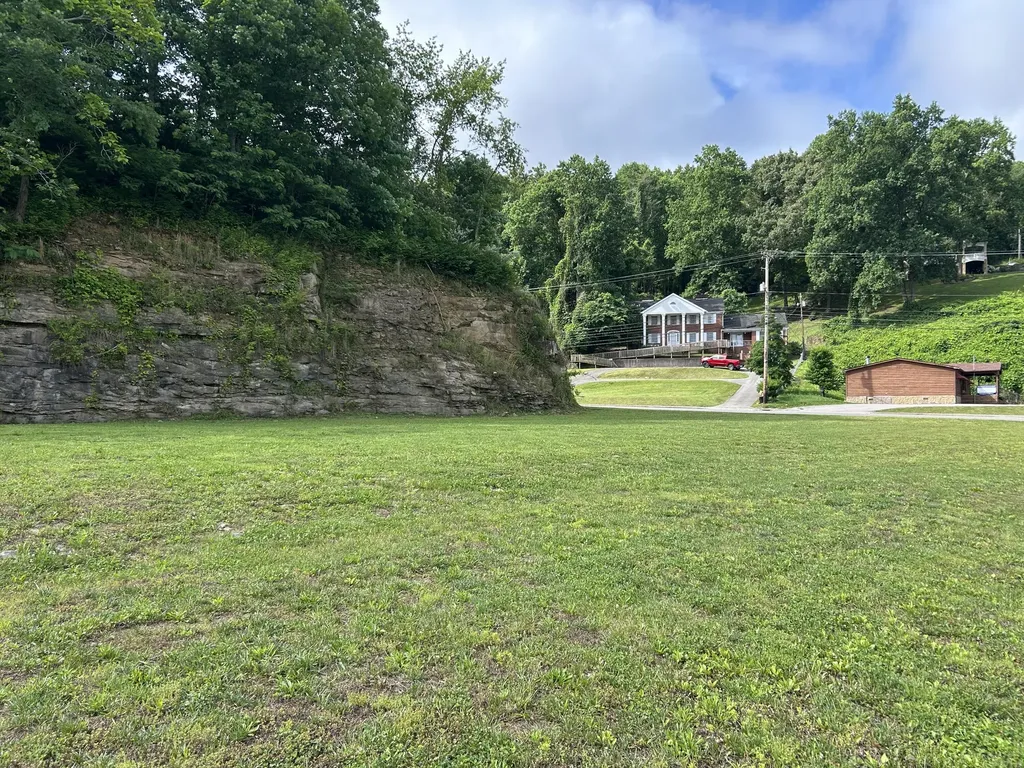 00 Hwy 421 Richmond Road Manchester KY 40962