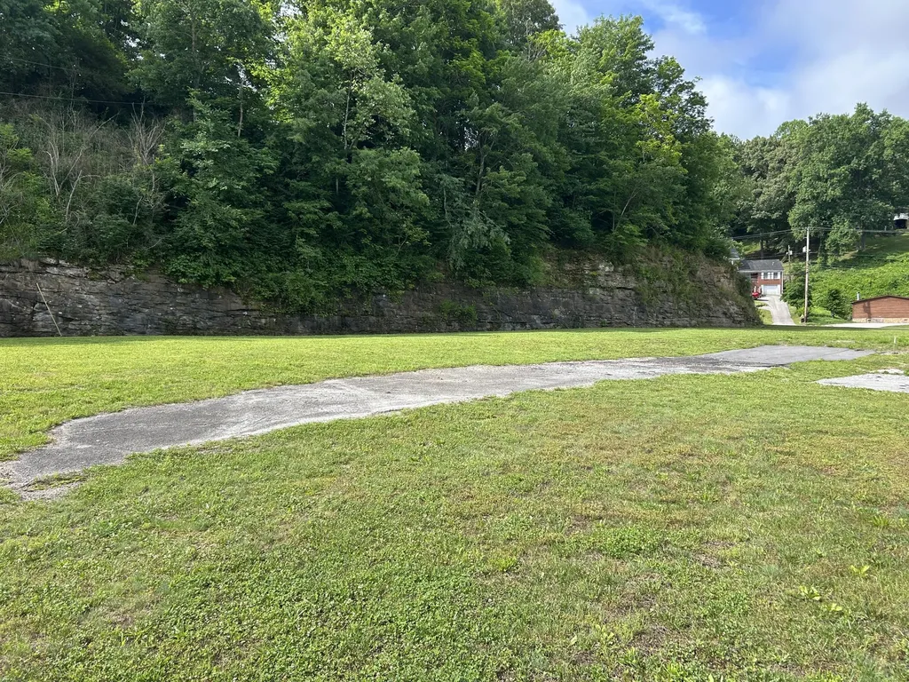 00 Hwy 421 Richmond Road Manchester KY 40962