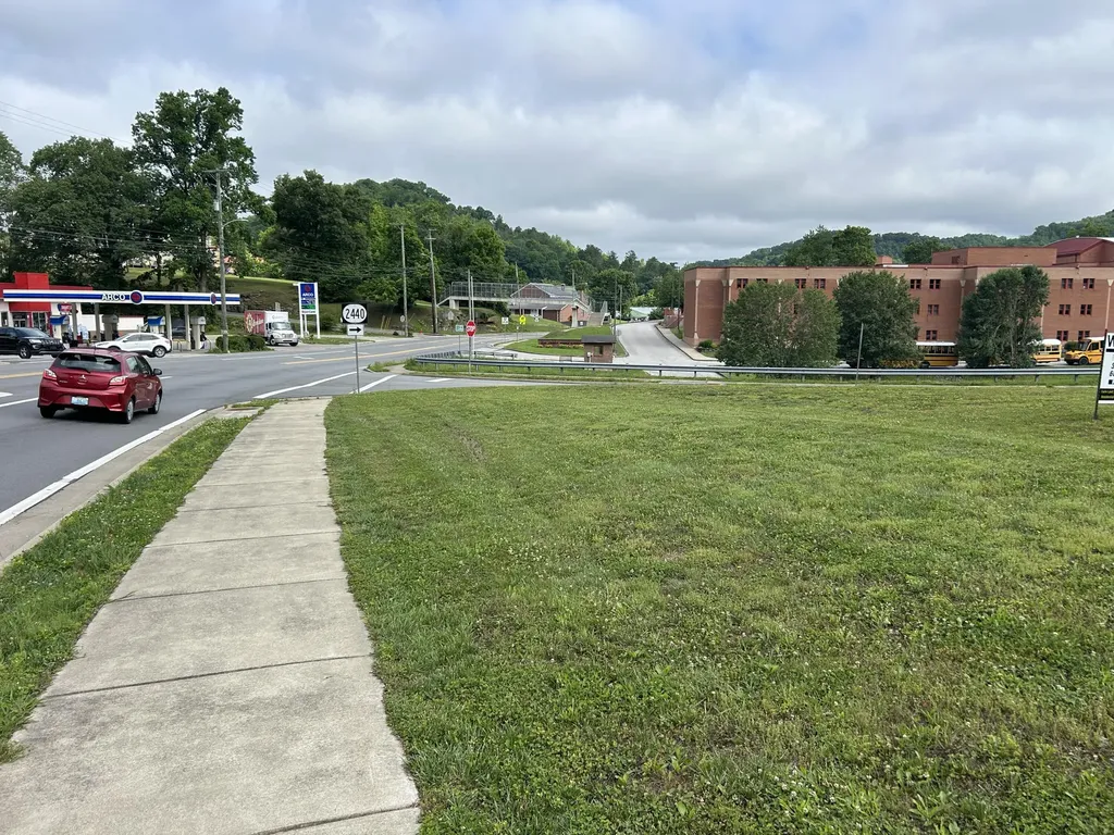00 Hwy 421 Richmond Road Manchester KY 40962