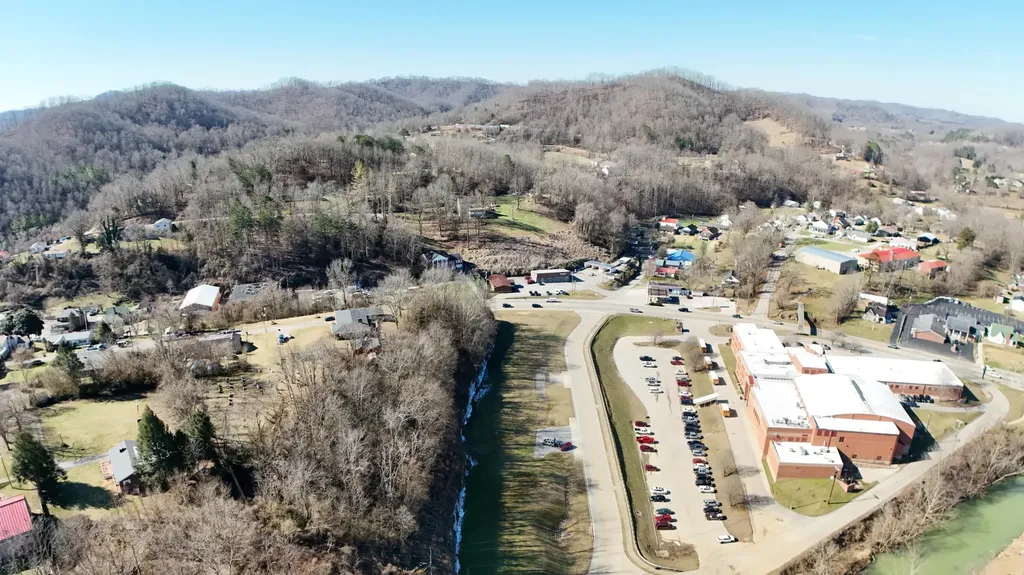 00 Highway 421 Richmond Road Manchester KY 40962