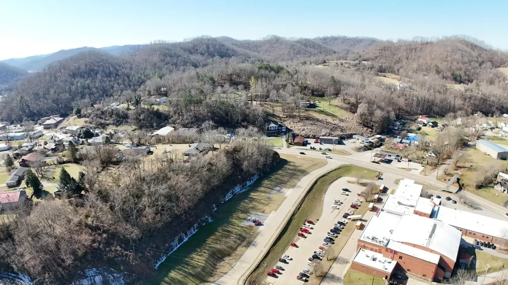 00 Highway 421 Richmond Road Manchester KY 40962