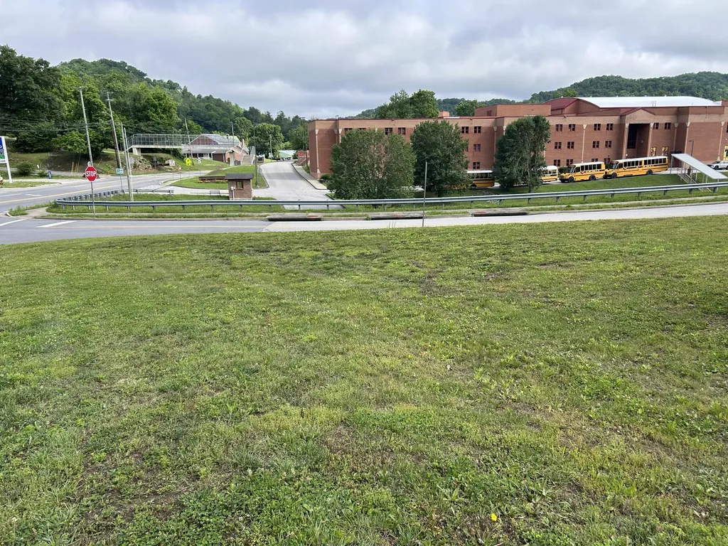 00 Hwy 421 Richmond Road Manchester KY 40962