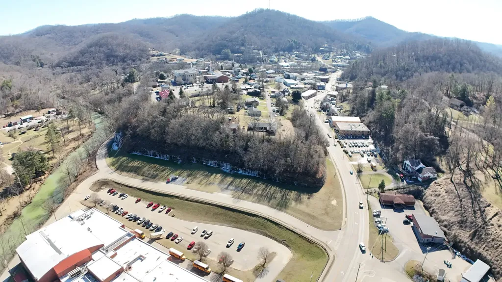 00 Highway 421 Richmond Road Manchester KY 40962