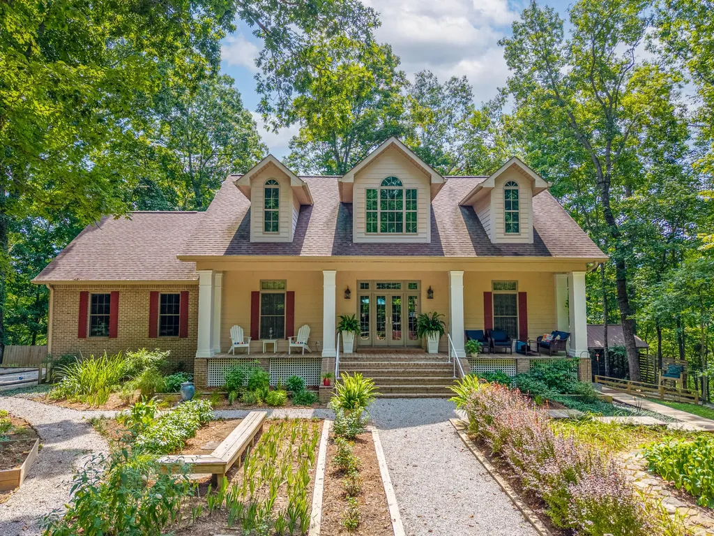 1560 Bell Phipps Road Monticello KY 42633