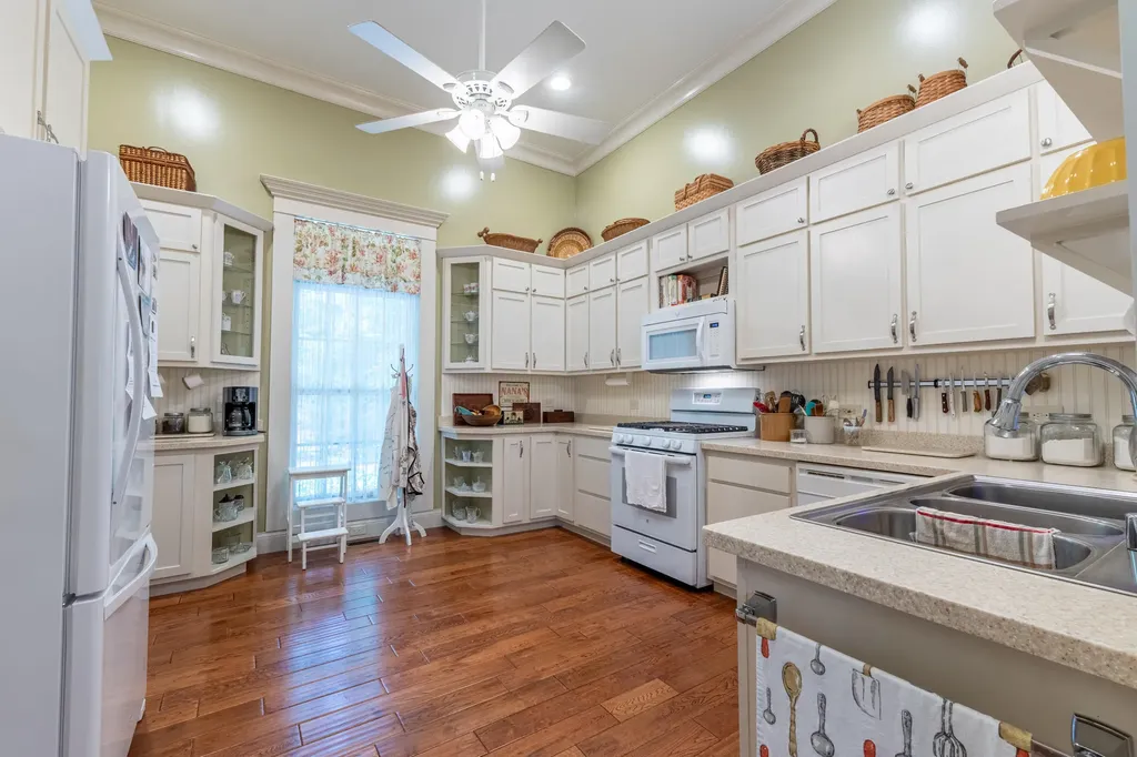 1560 Bell Phipps Road Monticello KY 42633