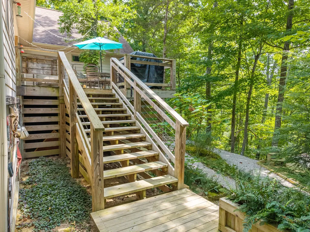 1560 Bell Phipps Road Monticello KY 42633