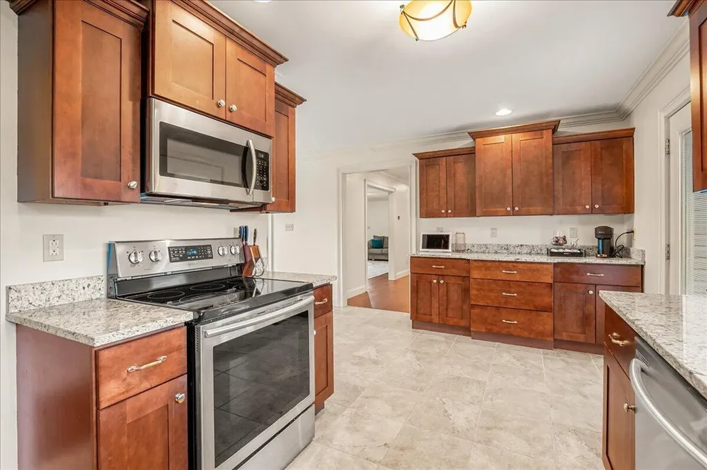 61 Cayenne Lane London KY 40741