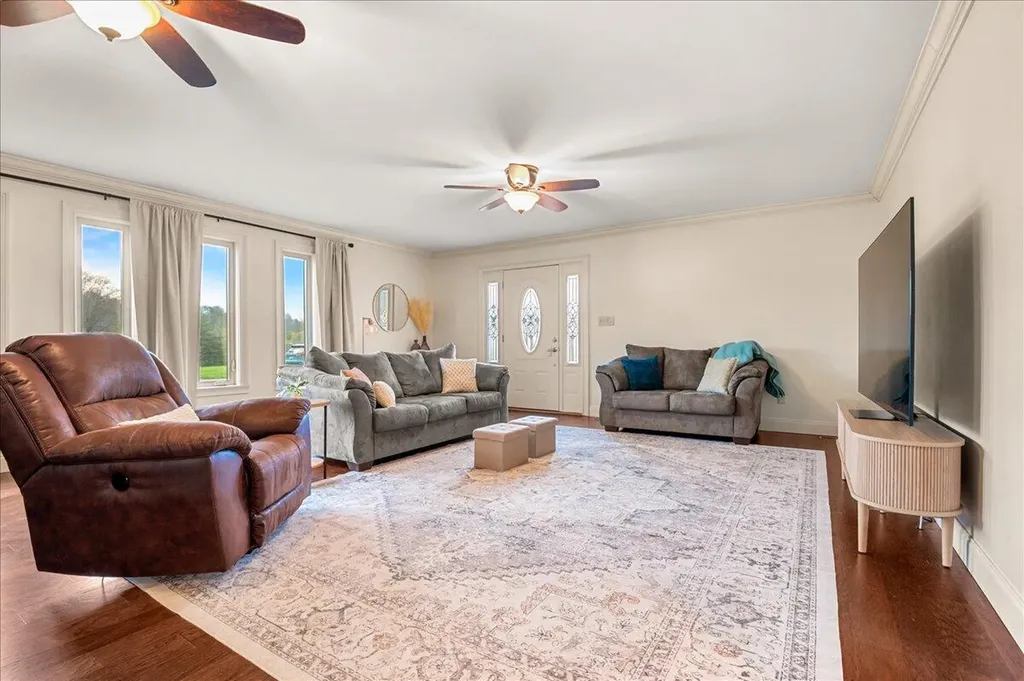 61 Cayenne Lane London KY 40741