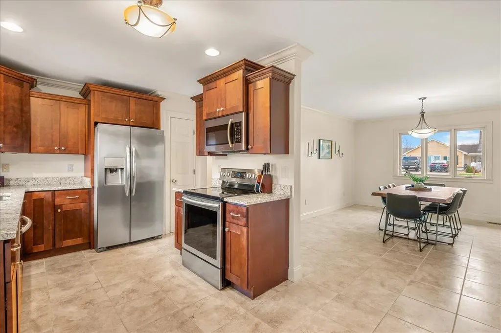 61 Cayenne Lane London KY 40741