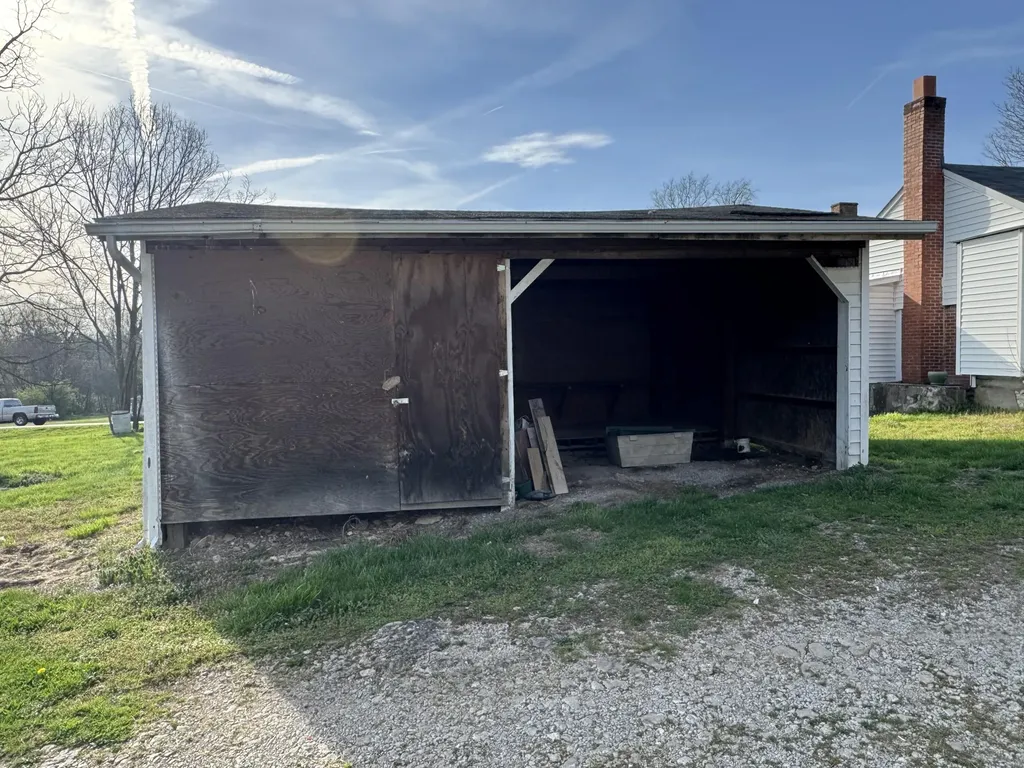 3859 Millersburg Ruddles Mill Road Paris KY 40361