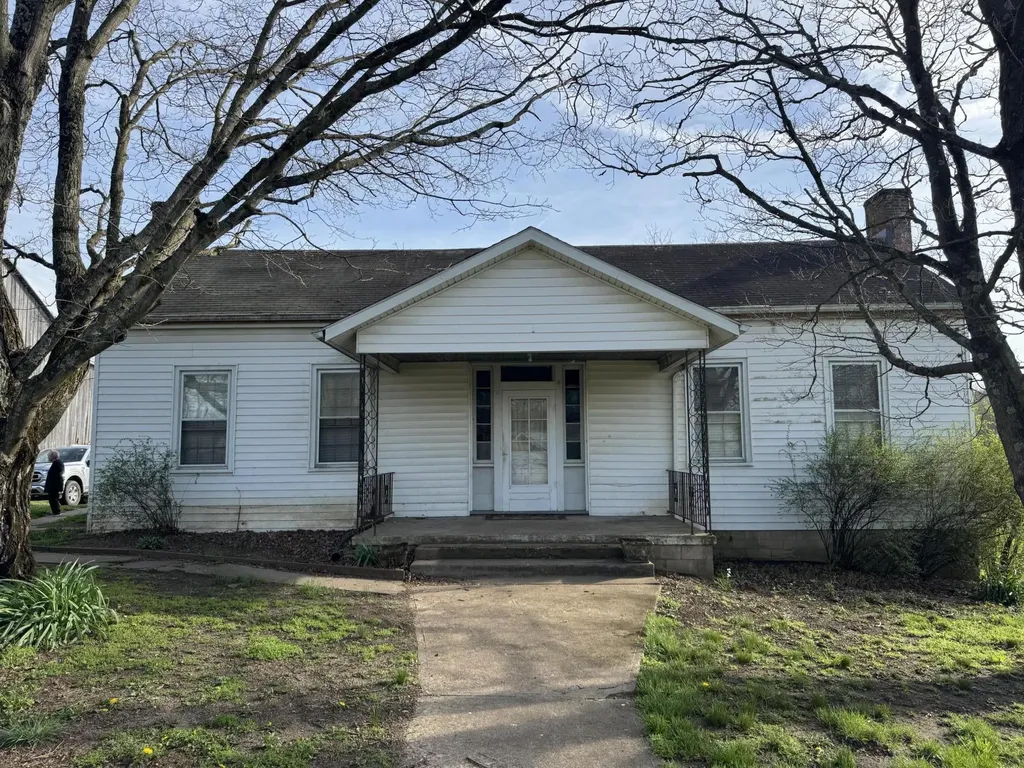 3859 Millersburg Ruddles Mill Road Paris KY 40361