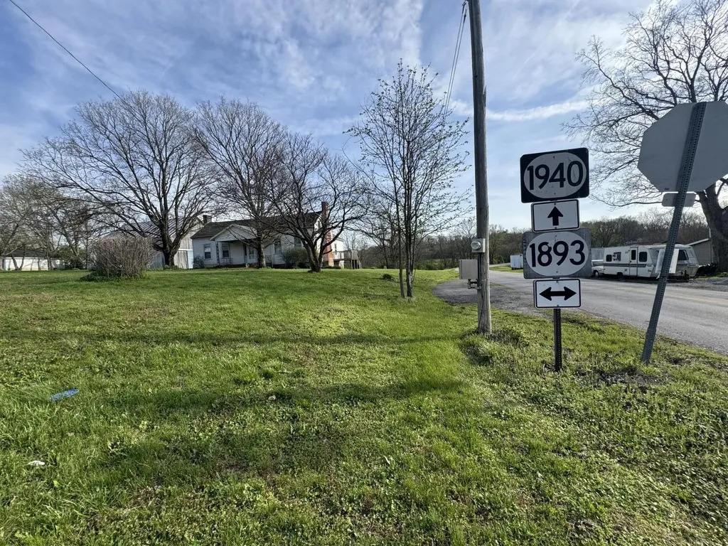 3859 Millersburg Ruddles Mill Road Paris KY 40361