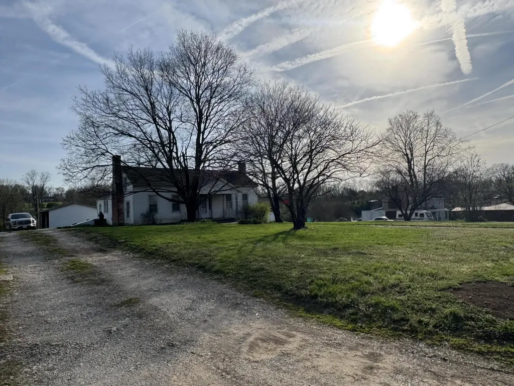3859 Millersburg Ruddles Mill Road Paris KY 40361