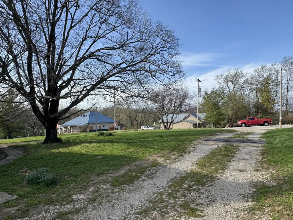 3859 Millersburg Ruddles Mill Road Paris KY 40361