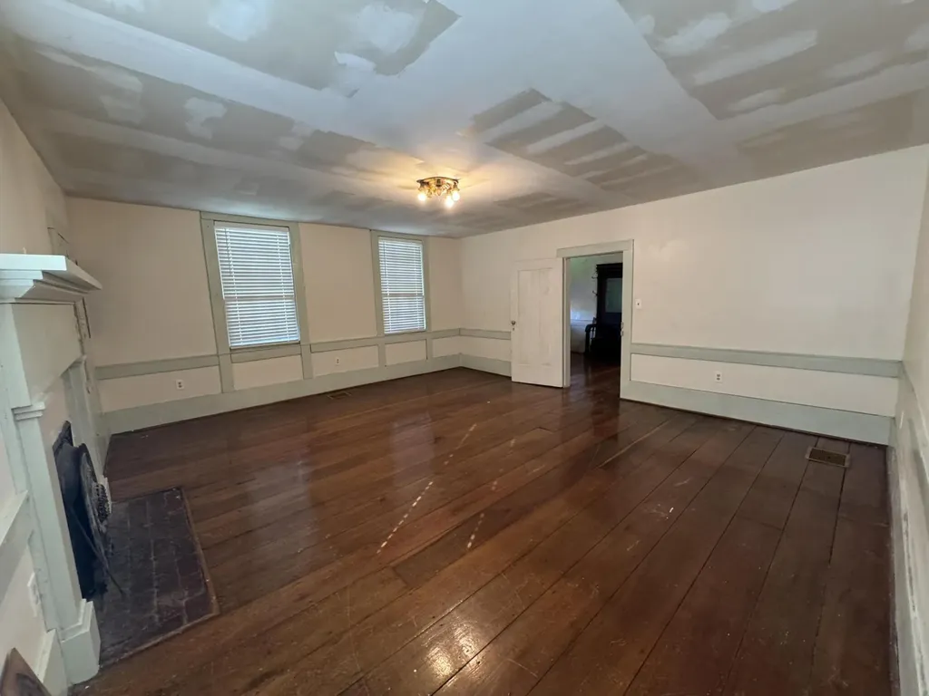 3859 Millersburg Ruddles Mill Road Paris KY 40361