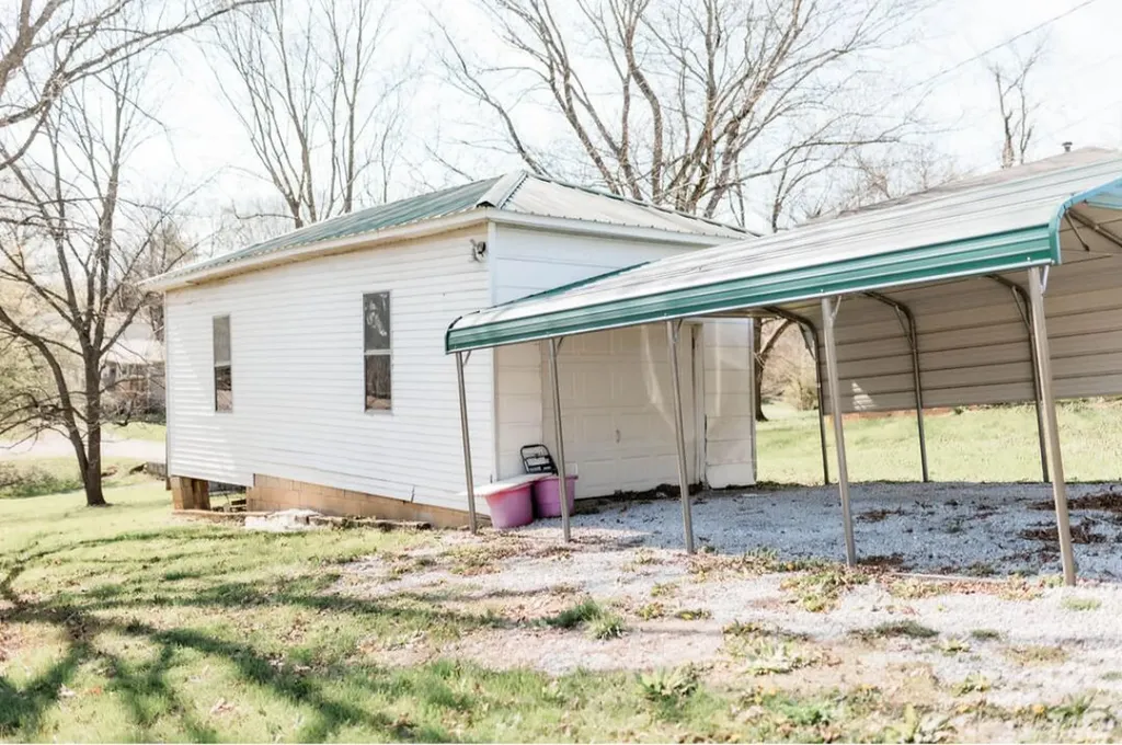 101 Arnold Heights Carlisle KY 40311