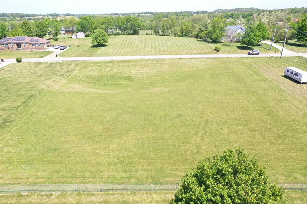18 Kay Avenue Lancaster KY 40444