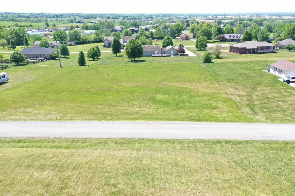 18 Kay Avenue Lancaster KY 40444