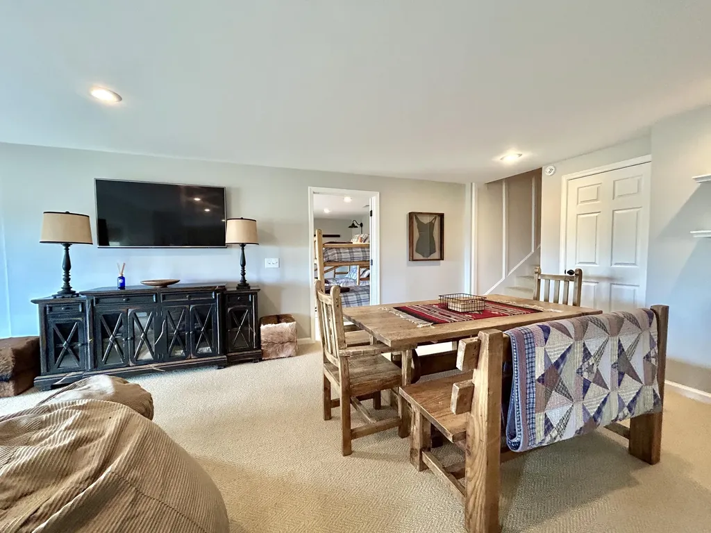 1166 Sandstone Point Trail Monticello KY 42633