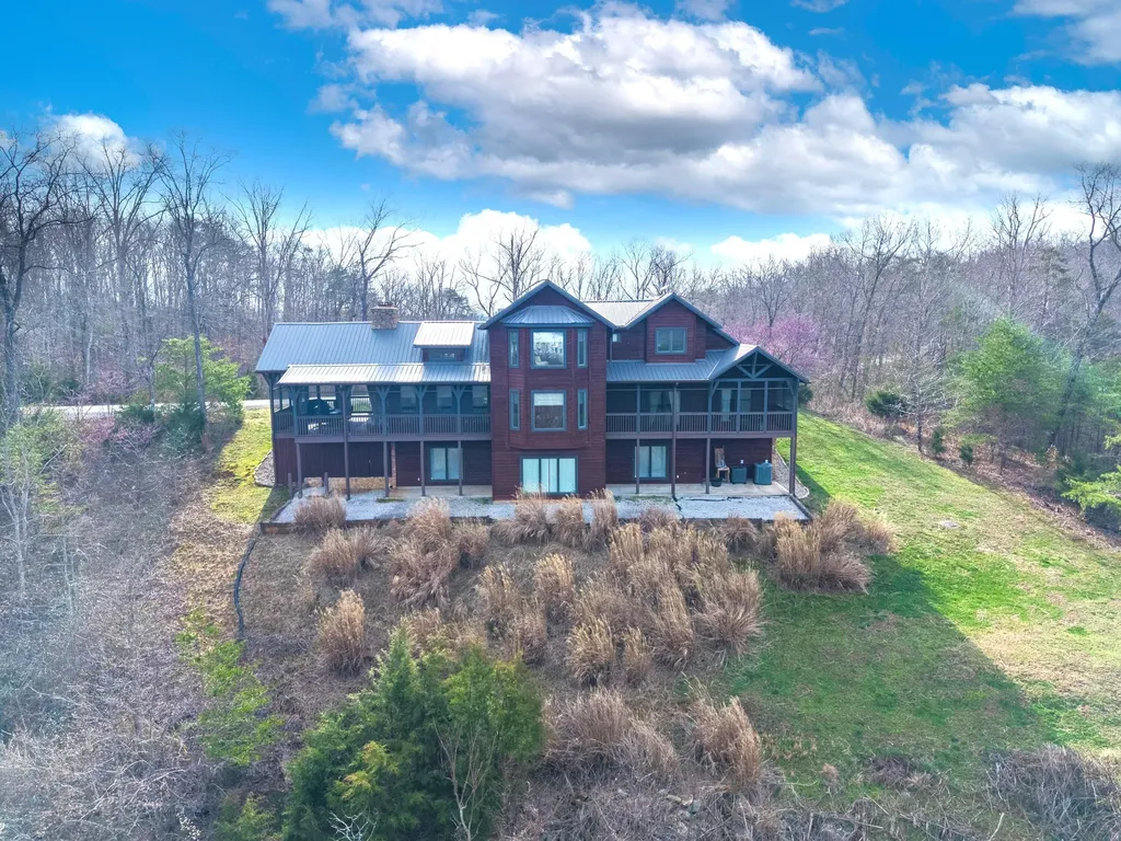 1166 Sandstone Point Trail Monticello KY 42633