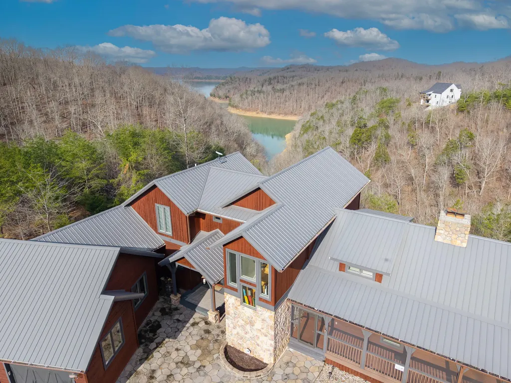 1166 Sandstone Point Trail Monticello KY 42633