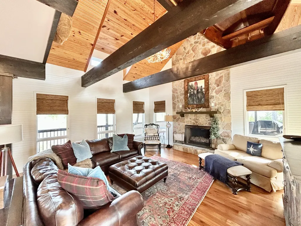 1166 Sandstone Point Trail Monticello KY 42633